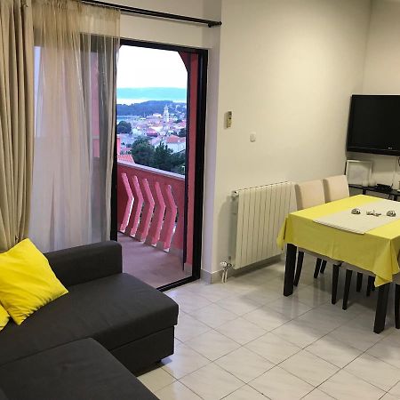 Apartmani Zuzic Krk Town Esterno foto