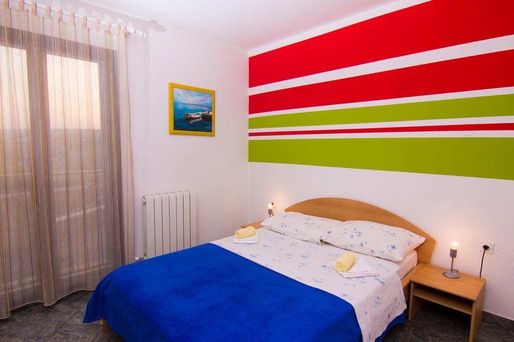 Apartmani Zuzic Krk Town Camera foto